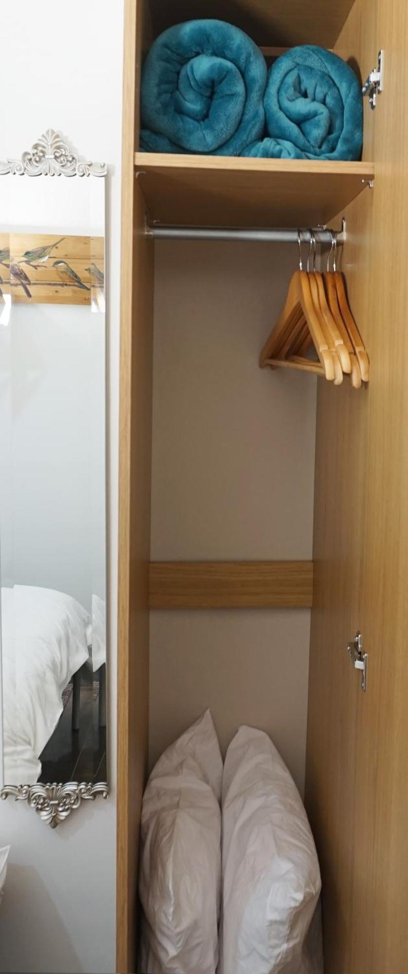 Beautiful London Home Sleeps 6, 2 Minutes To Metro Exterior foto