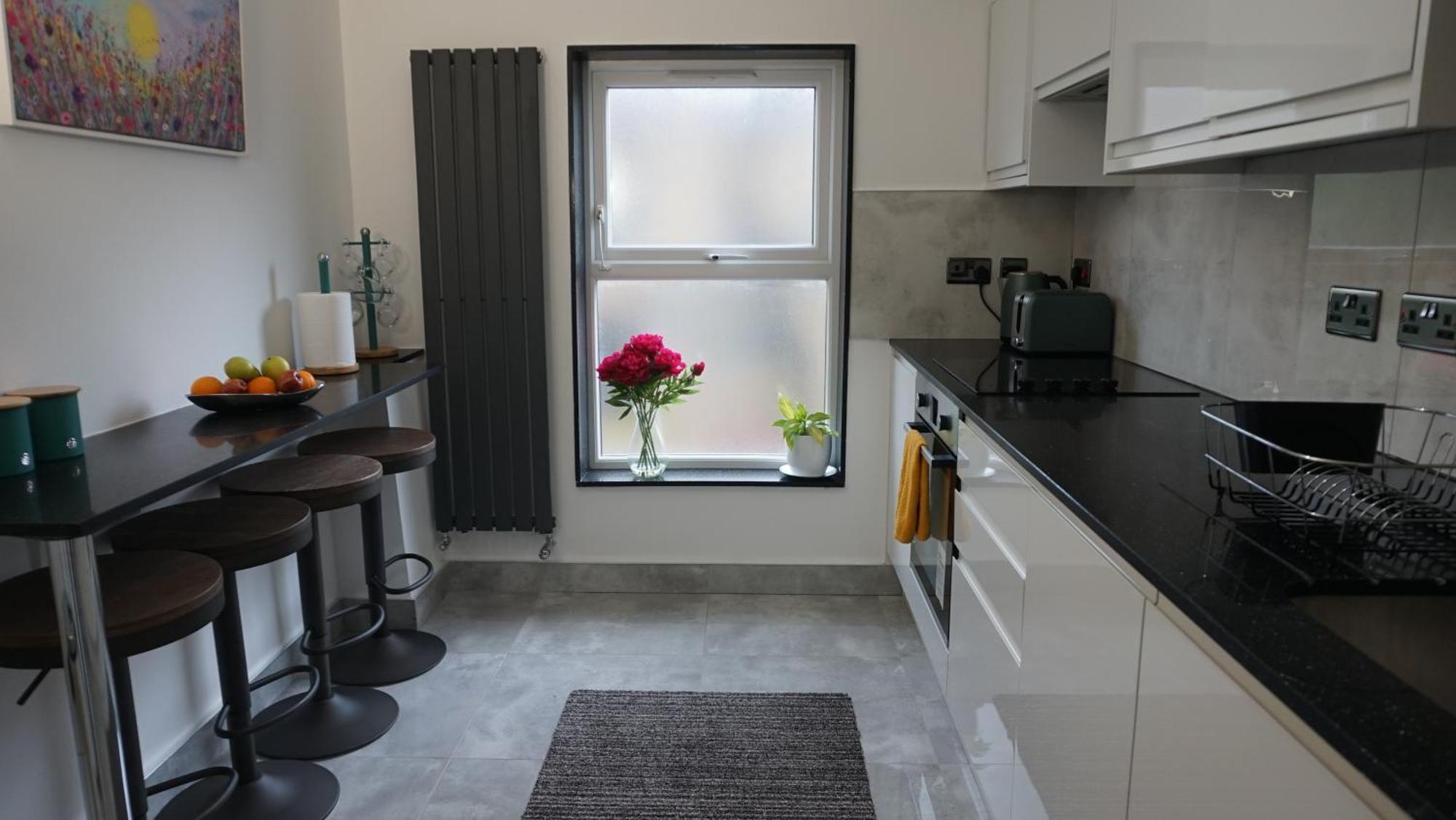 Beautiful London Home Sleeps 6, 2 Minutes To Metro Exterior foto